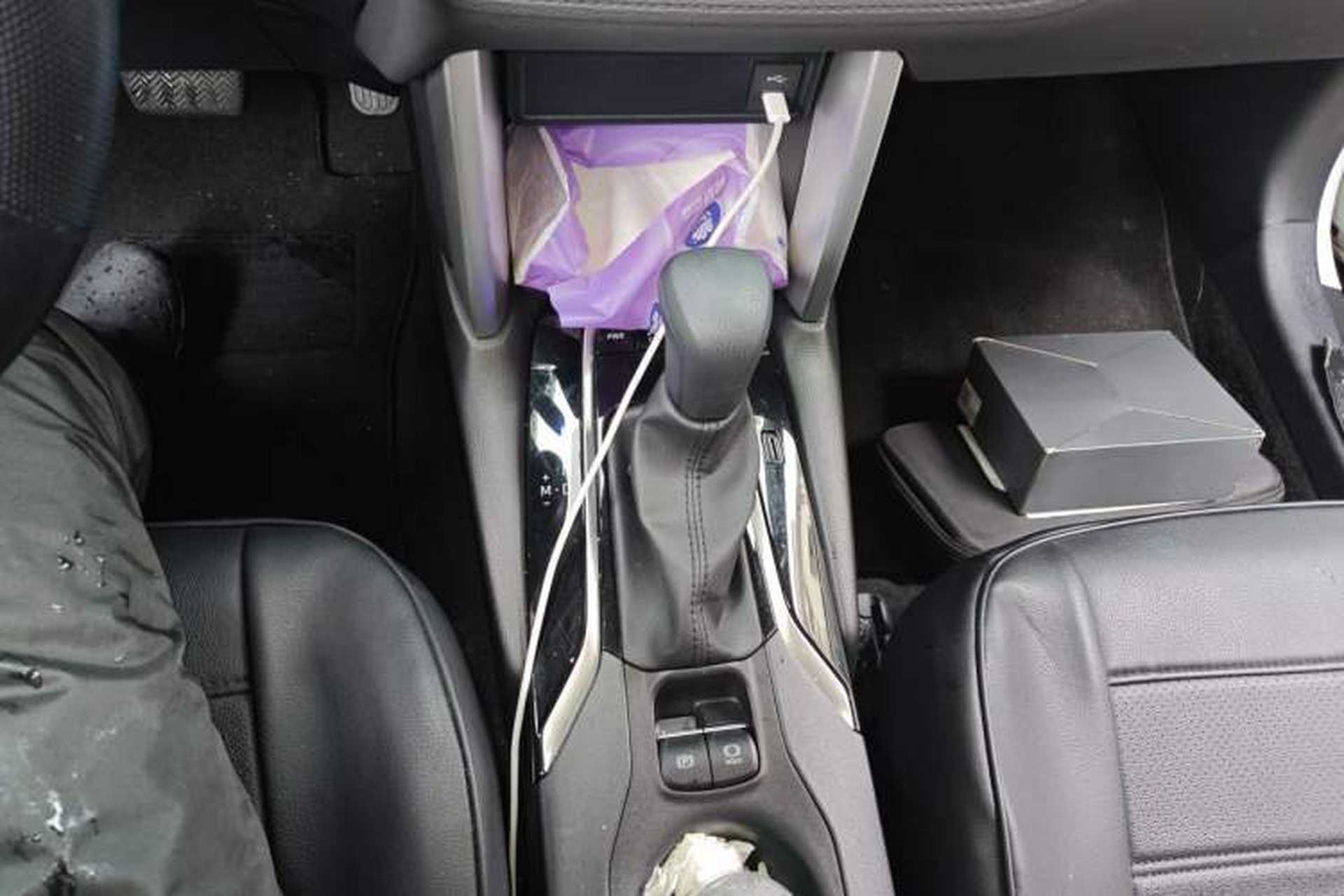 Used Toyota FRONTLANDER 2023 2.0L CVT Elite Edition Gear Lever