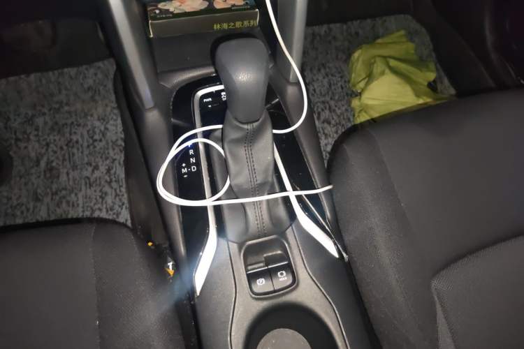 Used Toyota FRONTLANDER 2023 2.0L CVT Leading Edition Gear Lever