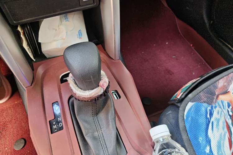 Used Toyota FRONTLANDER 2023 2.0L CVT Leading Edition Gear Lever