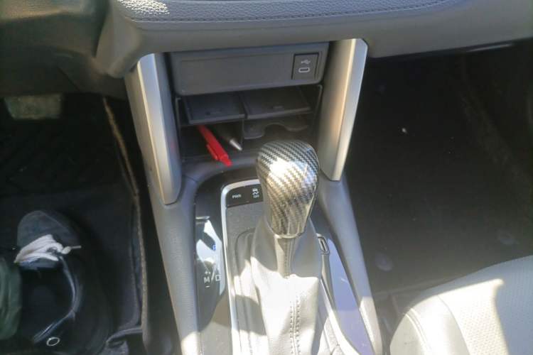 Used Toyota FRONTLANDER 2023 2.0L CVT Luxury Edition Gear Lever