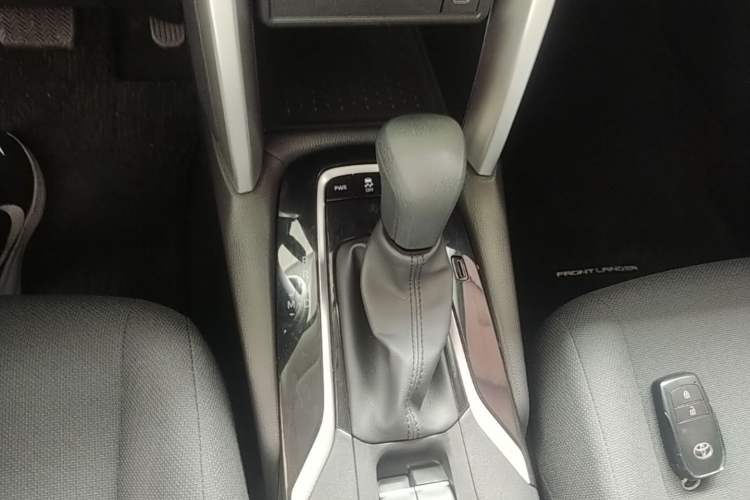 Used Toyota FRONTLANDER 2023 2.0L CVT Leading Edition Gear Lever