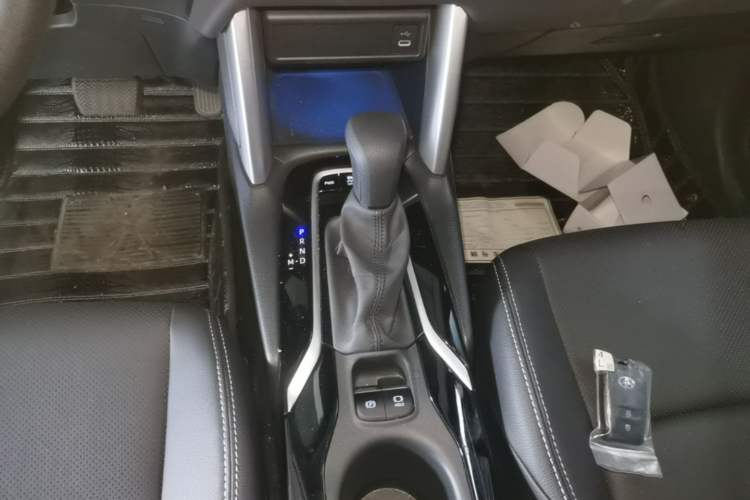 Used Toyota FRONTLANDER 2023 2.0L CVT Luxury Edition Gear Lever
