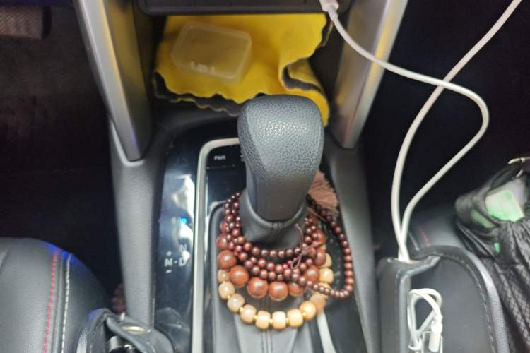 Used Toyota FRONTLANDER 2023 2.0L CVT Elite Edition Gear Lever