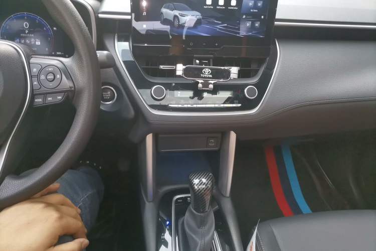 Used Toyota FRONTLANDER 2023 2.0L CVT Sport Edition Gear Lever