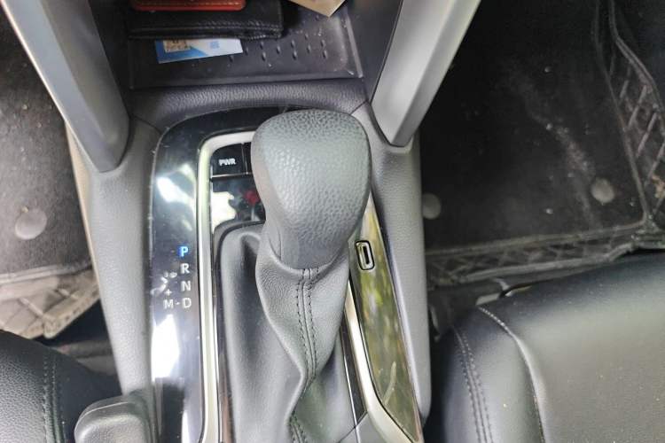 Used Toyota FRONTLANDER 2023 2.0L CVT Leading Edition Gear Lever