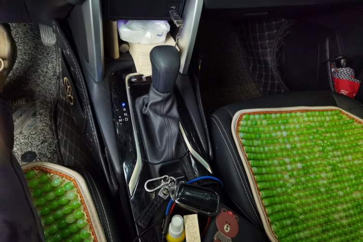 Used Toyota FRONTLANDER 2023 2.0L CVT Luxury Edition Gear Lever