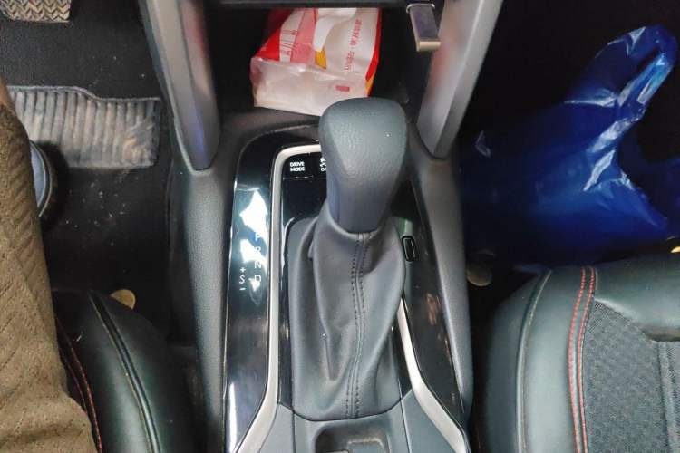 Used Toyota FRONTLANDER 2023 2.0L Smart Electric Hybrid Dual-Engine Leading Edition Gear Lever