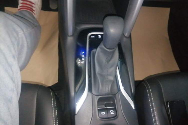 Used Toyota FRONTLANDER 2023 2.0L CVT Leading Edition Gear Lever