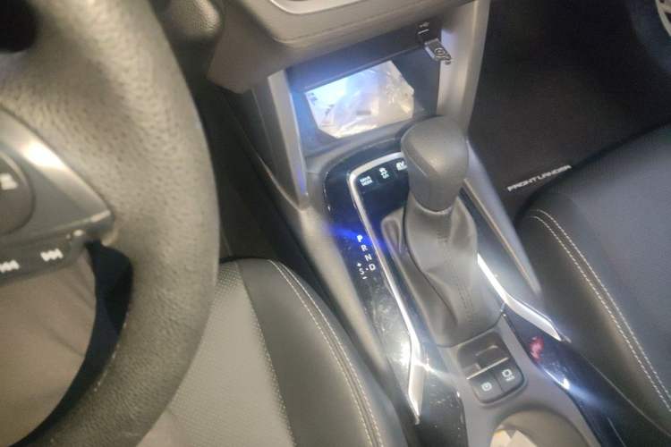 Used Toyota FRONTLANDER 2023 2.0L Smart Electric Hybrid Dual-Engine Luxury Edition Gear Lever