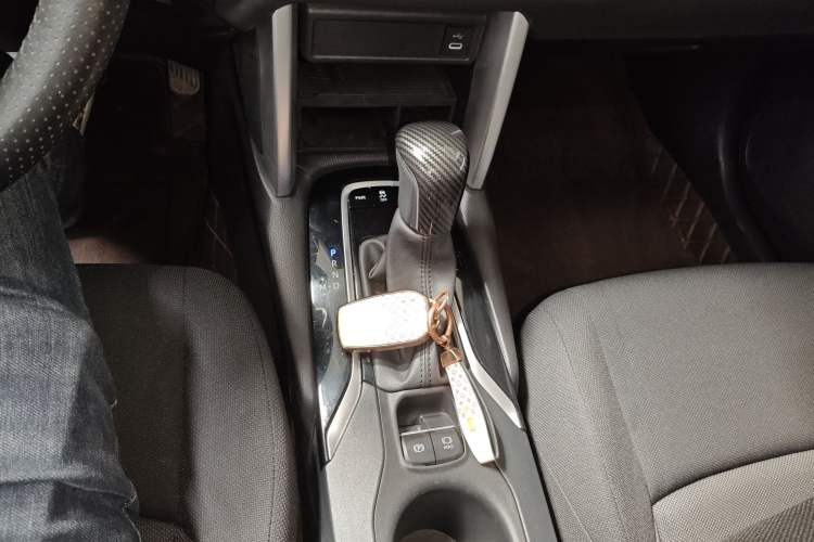 Used Toyota FRONTLANDER 2023 2.0L CVT Leading Edition Gear Lever