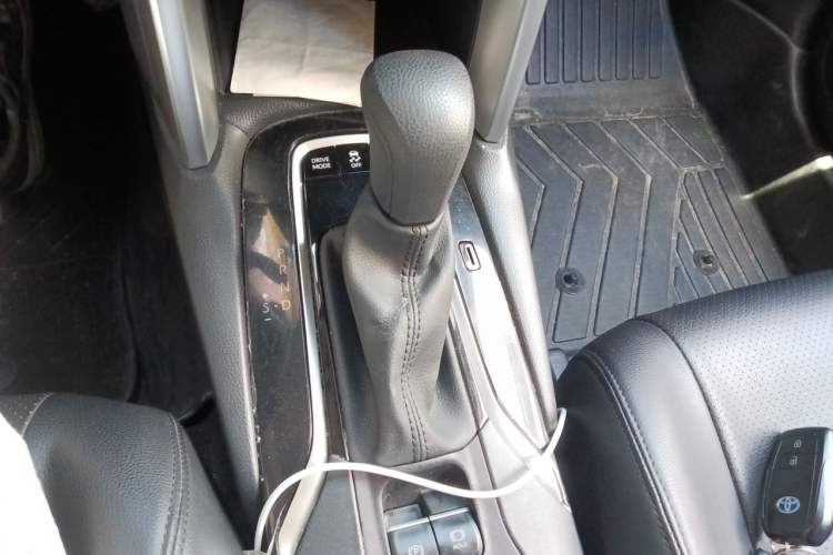 Used Toyota FRONTLANDER 2023 2.0L Smart Electric Hybrid Dual-Engine Leading Edition Gear Lever