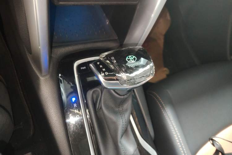 Used Toyota FRONTLANDER 2023 2.0L CVT Sport Edition Gear Lever