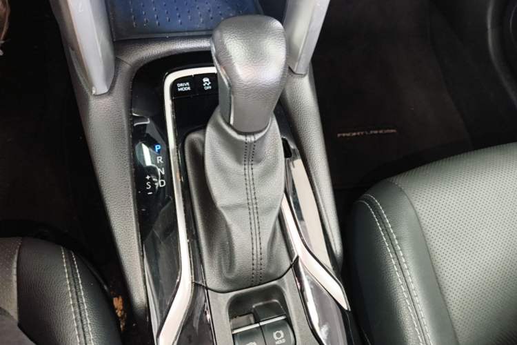 Used Toyota FRONTLANDER 2023 2.0L Smart Electric Hybrid Dual-Engine Deluxe Version Gear Lever