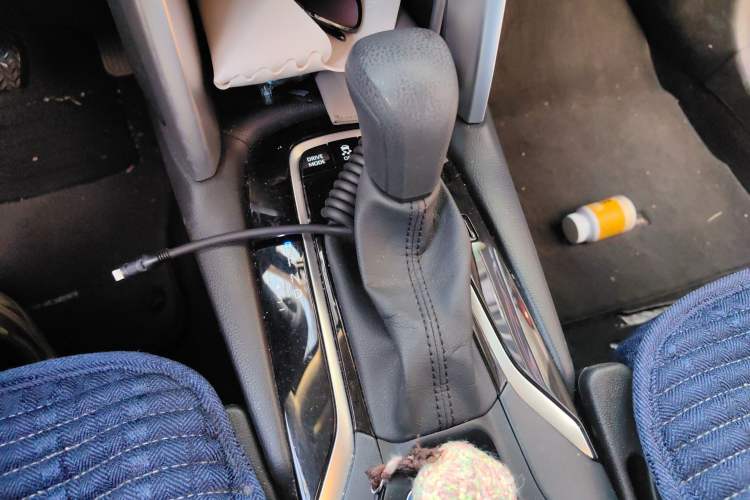 Used Toyota FRONTLANDER 2023 2.0L Smart Electric Hybrid Dual-Engine Leading Edition Gear Lever