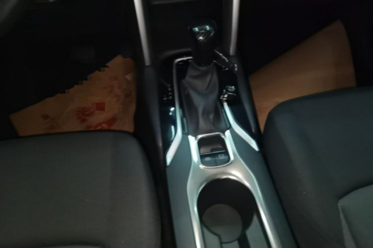 Used Toyota FRONTLANDER 2023 2.0L CVT Elite Edition Gear Lever