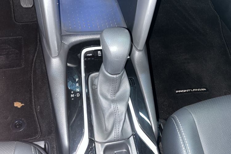 Used Toyota FRONTLANDER 2023 2.0L CVT Luxury Edition Gear Lever