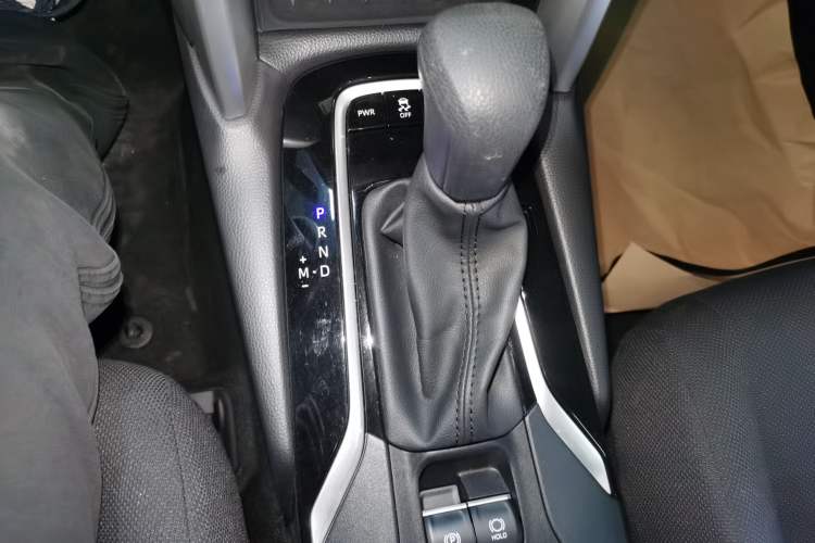 Used Toyota FRONTLANDER 2023 2.0L CVT Leading Edition Gear Lever