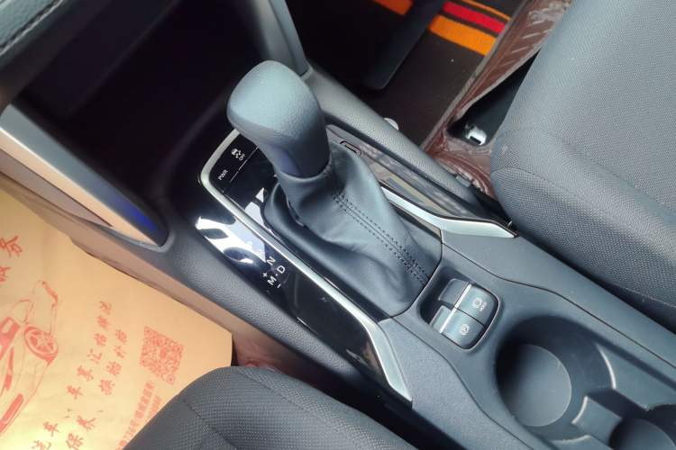 Used Toyota FRONTLANDER 2023 2.0L CVT Elite Edition Gear Lever