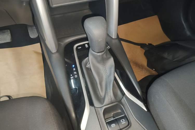 Used Toyota FRONTLANDER 2023 2.0L CVT Leading Edition Gear Lever