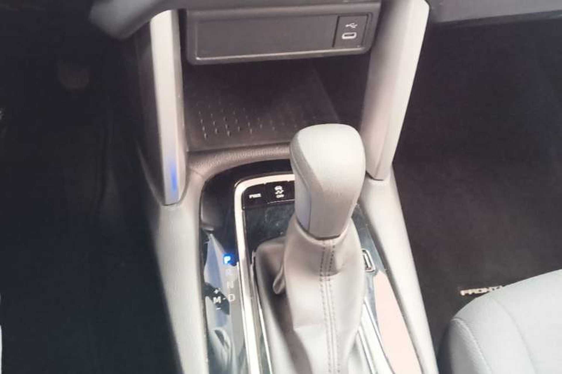 Used Toyota FRONTLANDER 2023 2.0L CVT Leading Edition Gear Lever