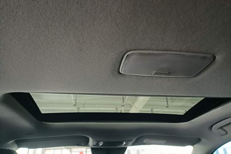 Used Toyota FRONTLANDER 2023 2.0L CVT Luxury Edition Headliner