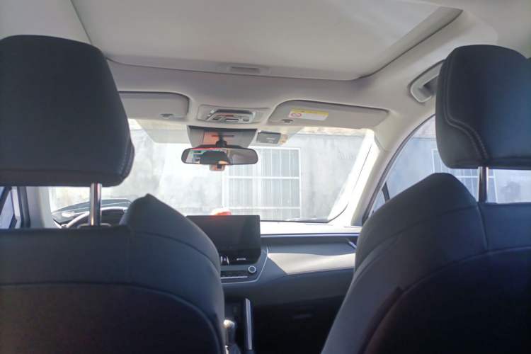 Used Toyota FRONTLANDER 2023 2.0L CVT Luxury Edition Headliner