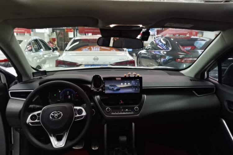 Used Toyota FRONTLANDER 2023 2.0L CVT Leading Edition Headliner