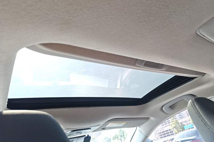 Used Toyota FRONTLANDER 2023 2.0L CVT Luxury Edition Headliner