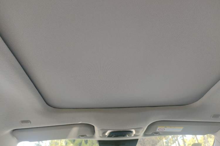 Used Toyota FRONTLANDER 2023 2.0L Smart Electric Hybrid Dual-Engine Deluxe Version Headliner