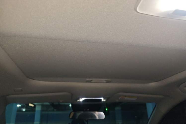 Used Toyota FRONTLANDER 2023 2.0L CVT Leading Edition Headliner