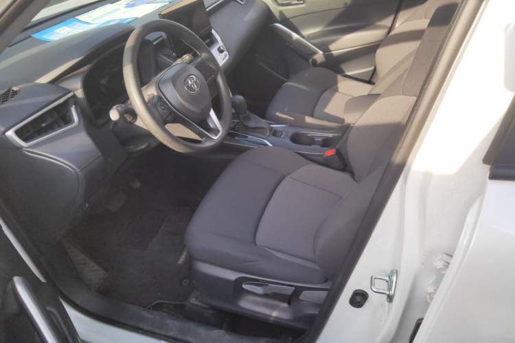 Used Toyota FRONTLANDER 2023 2.0L CVT Elite Edition Interior 1