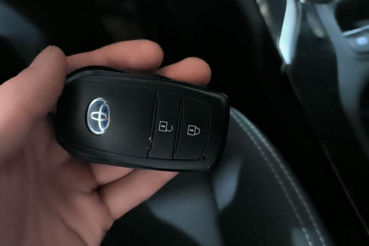 Used Toyota FRONTLANDER 2023 2.0L Smart Electric Hybrid Dual-Engine Luxury Edition Interior 1