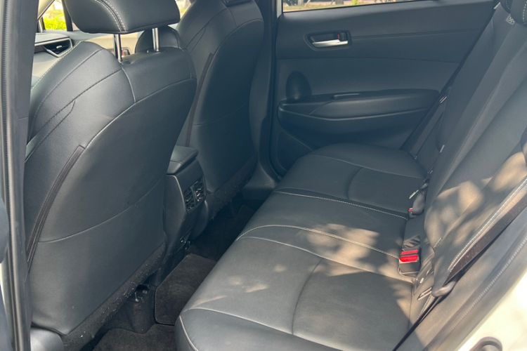 Used Toyota FRONTLANDER 2023 2.0L Smart Electric Hybrid Dual-Engine Luxury Edition Interior 2