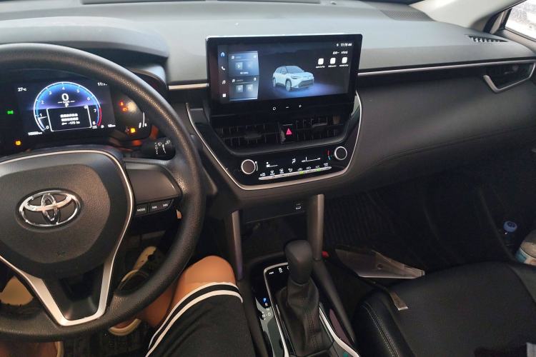 Used Toyota FRONTLANDER 2023 2.0L CVT Elite Edition Interior 2
