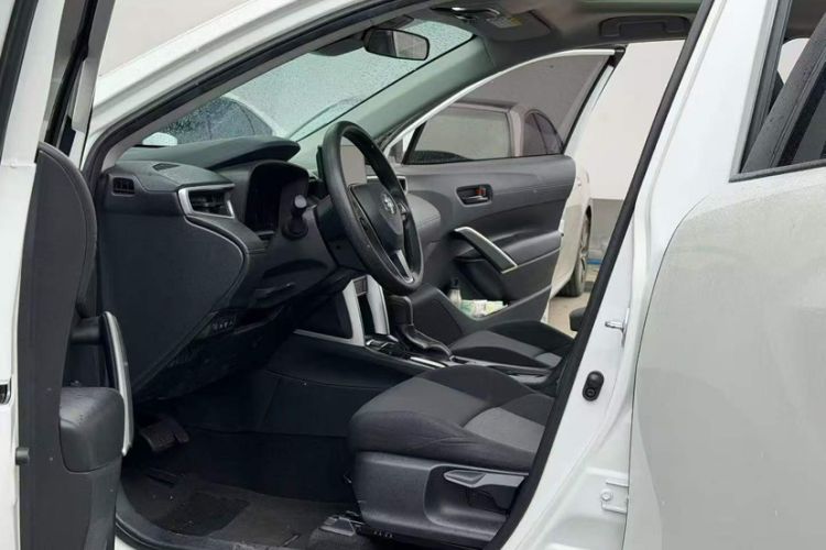 Used Toyota FRONTLANDER 2023 2.0L CVT Leading Edition Interior 2