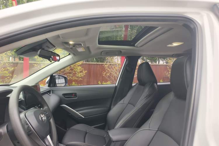 Used Toyota FRONTLANDER 2023 2.0L CVT Leading Edition Interior 3