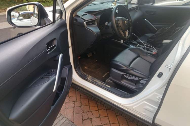 Used Toyota FRONTLANDER 2023 2.0L CVT Elite Edition Interior 3