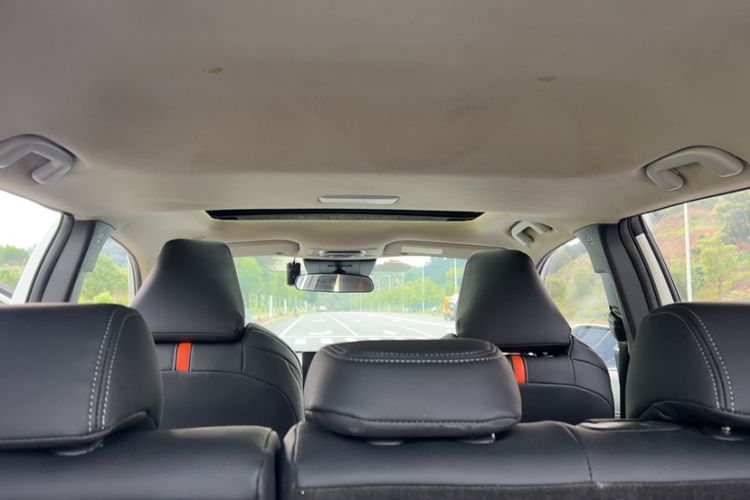 Used Toyota FRONTLANDER 2023 2.0L CVT Leading Edition Interior 3
