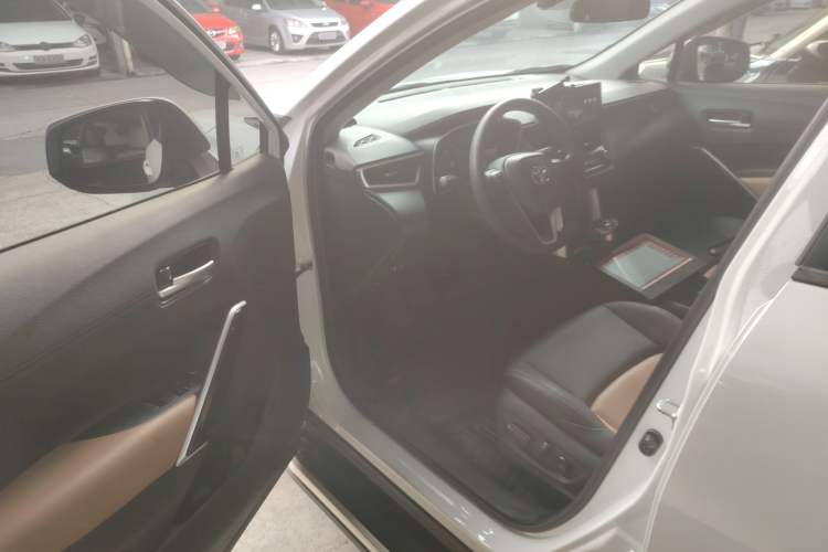 Used Toyota FRONTLANDER 2023 2.0L CVT Sport Edition Interior 3