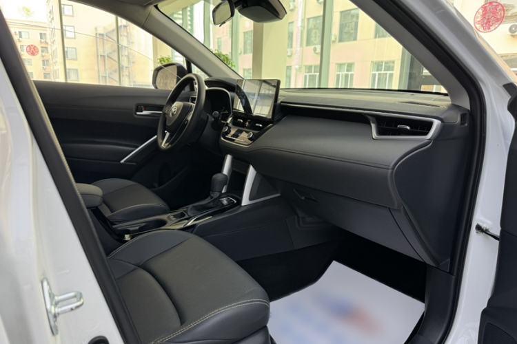 Used Toyota FRONTLANDER 2023 2.0L CVT Luxury Edition Interior 4