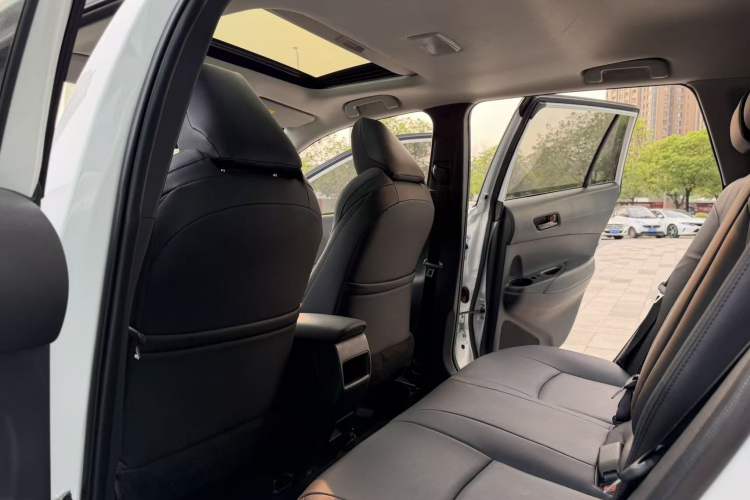 Used Toyota FRONTLANDER 2023 2.0L CVT Leading Edition Interior 5