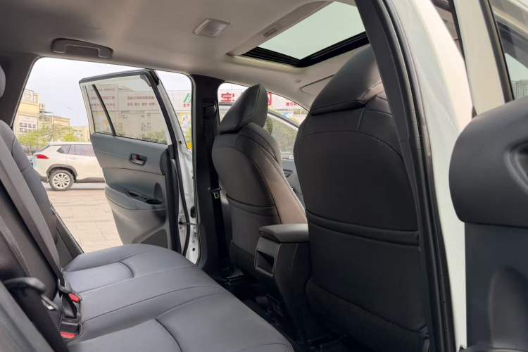 Used Toyota FRONTLANDER 2023 2.0L CVT Leading Edition Interior 6