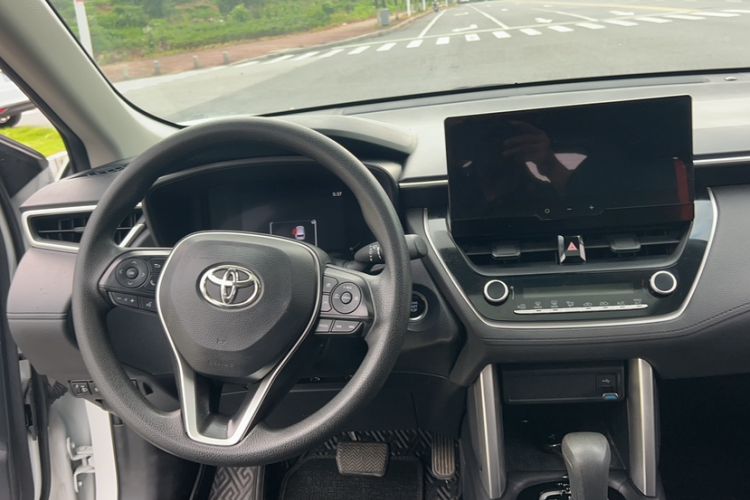 Used Toyota FRONTLANDER 2023 2.0L CVT Leading Edition Interior 6