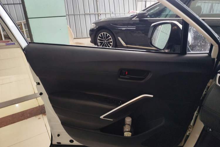 Used Toyota FRONTLANDER 2023 2.0L CVT Elite Edition Interior 7