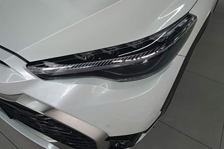 Used Toyota FRONTLANDER 2023 2.0L CVT Sport Edition Left Front Headlight