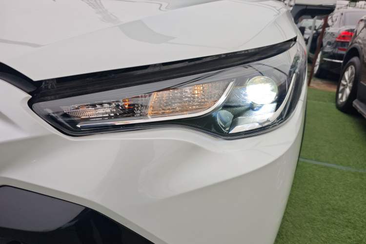Used Toyota FRONTLANDER 2023 2.0L CVT Leading Edition Left Front Headlight