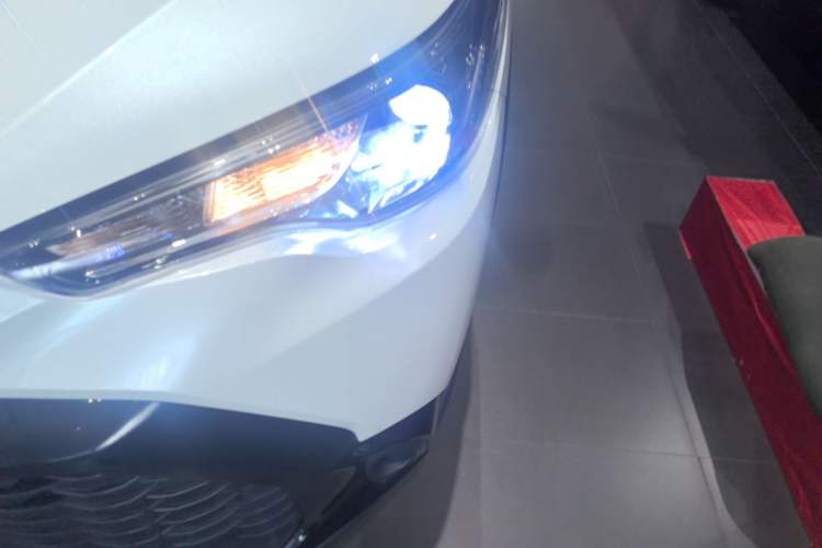 Used Toyota FRONTLANDER 2023 2.0L CVT Leading Edition Left Front Headlight