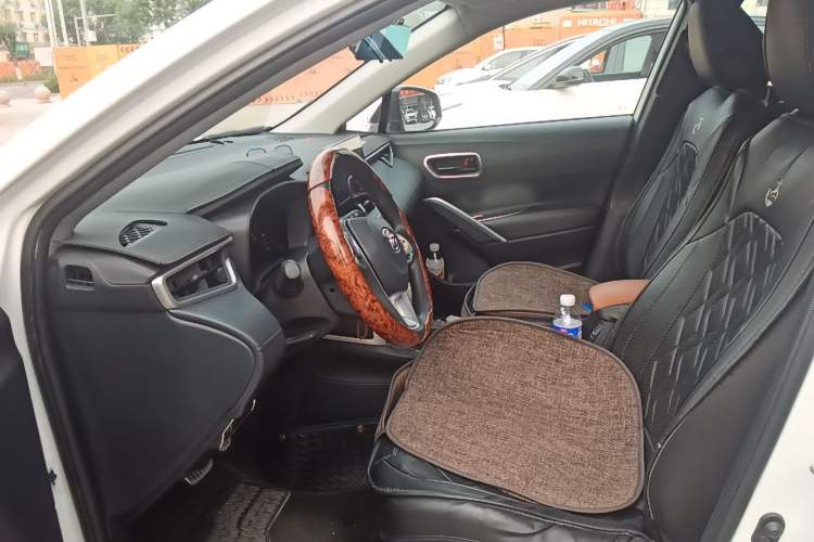 Used Toyota FRONTLANDER 2023 2.0L CVT Elite Edition Left Front Seat