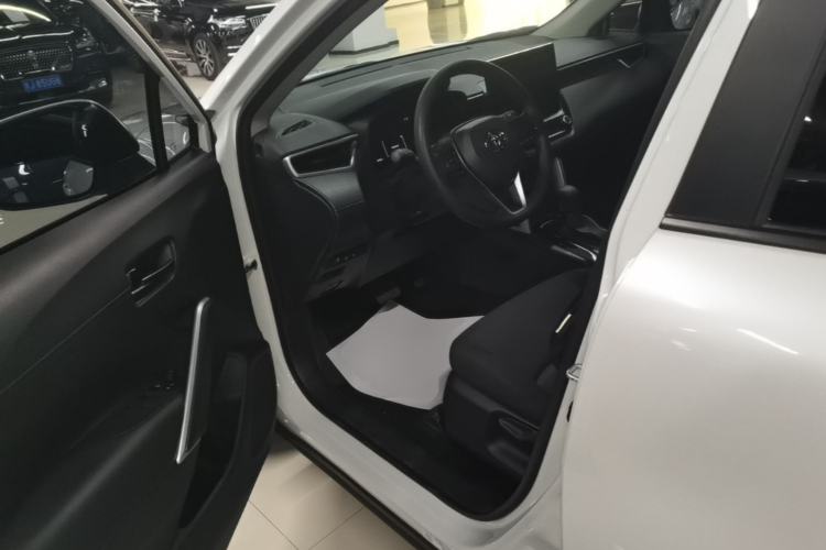 Used Toyota FRONTLANDER 2023 2.0L CVT Elite Edition Left Front Seat