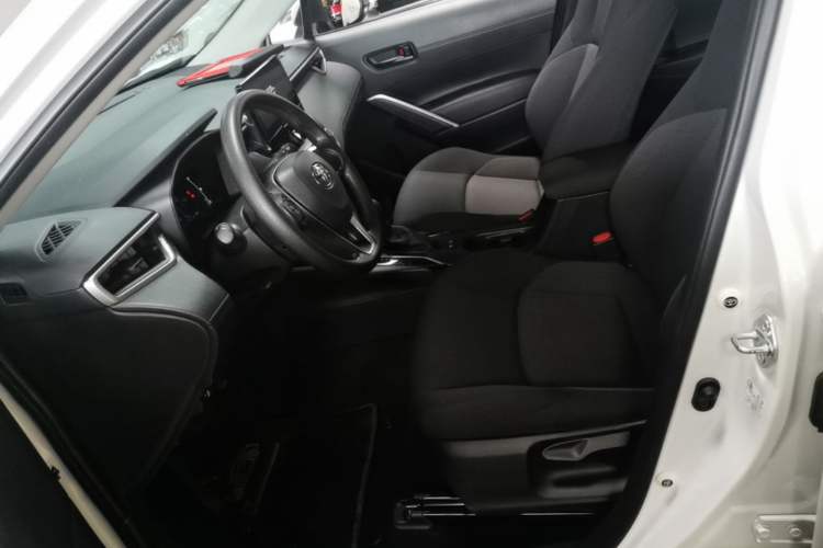 Used Toyota FRONTLANDER 2023 2.0L CVT Elite Edition Left Front Seat